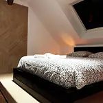 Apartamento Up & Down By Beds76