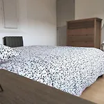 Up & Down By Beds76 Apartment