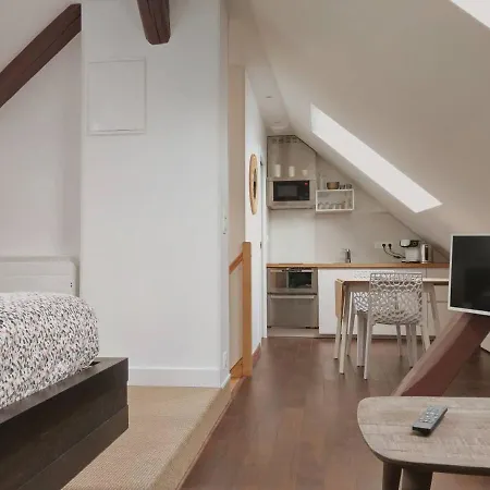 Up & Down By Beds76 Apartament *