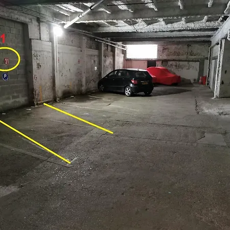 Up & Down By Beds76 * 루앙