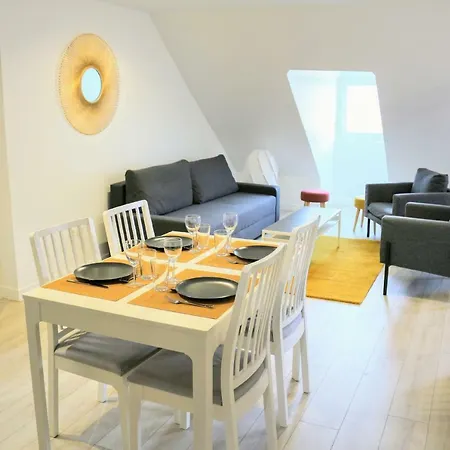 Up & Down By Beds76 루앙